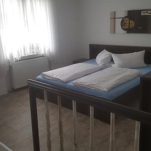 Familien-Zimmer
